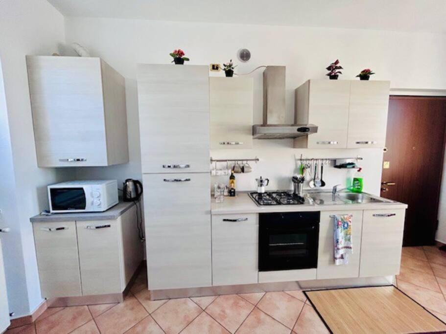 Casa Lucia A Carugo Appartement Buitenkant foto