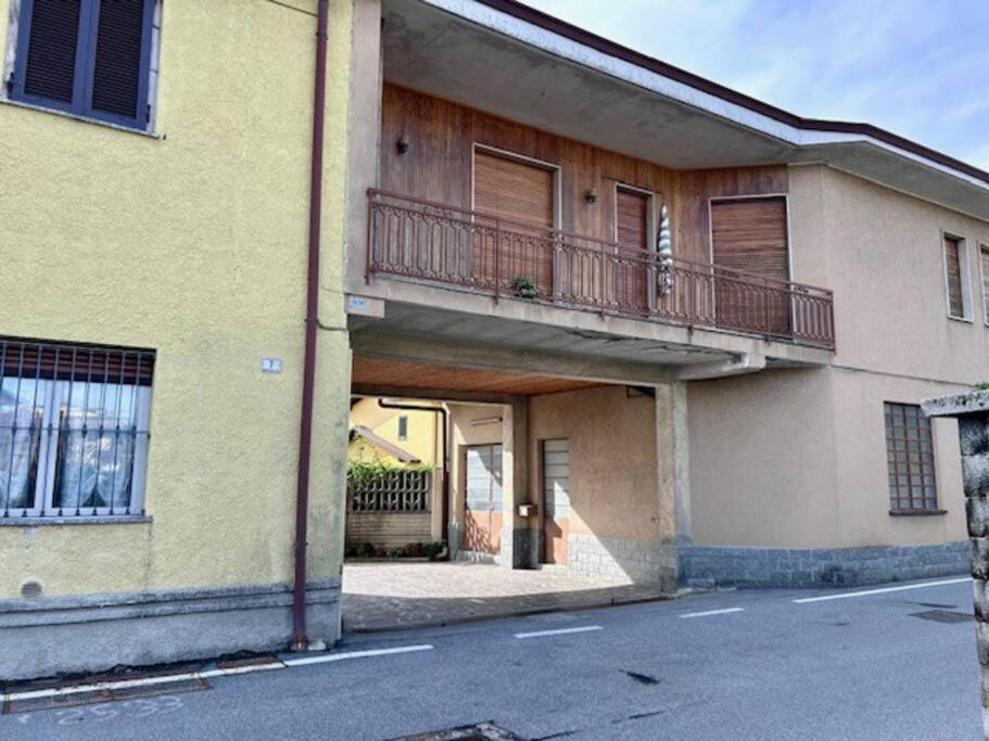 Casa Lucia A Carugo Appartement Buitenkant foto