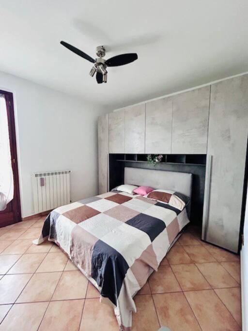 Casa Lucia A Carugo Appartement Buitenkant foto